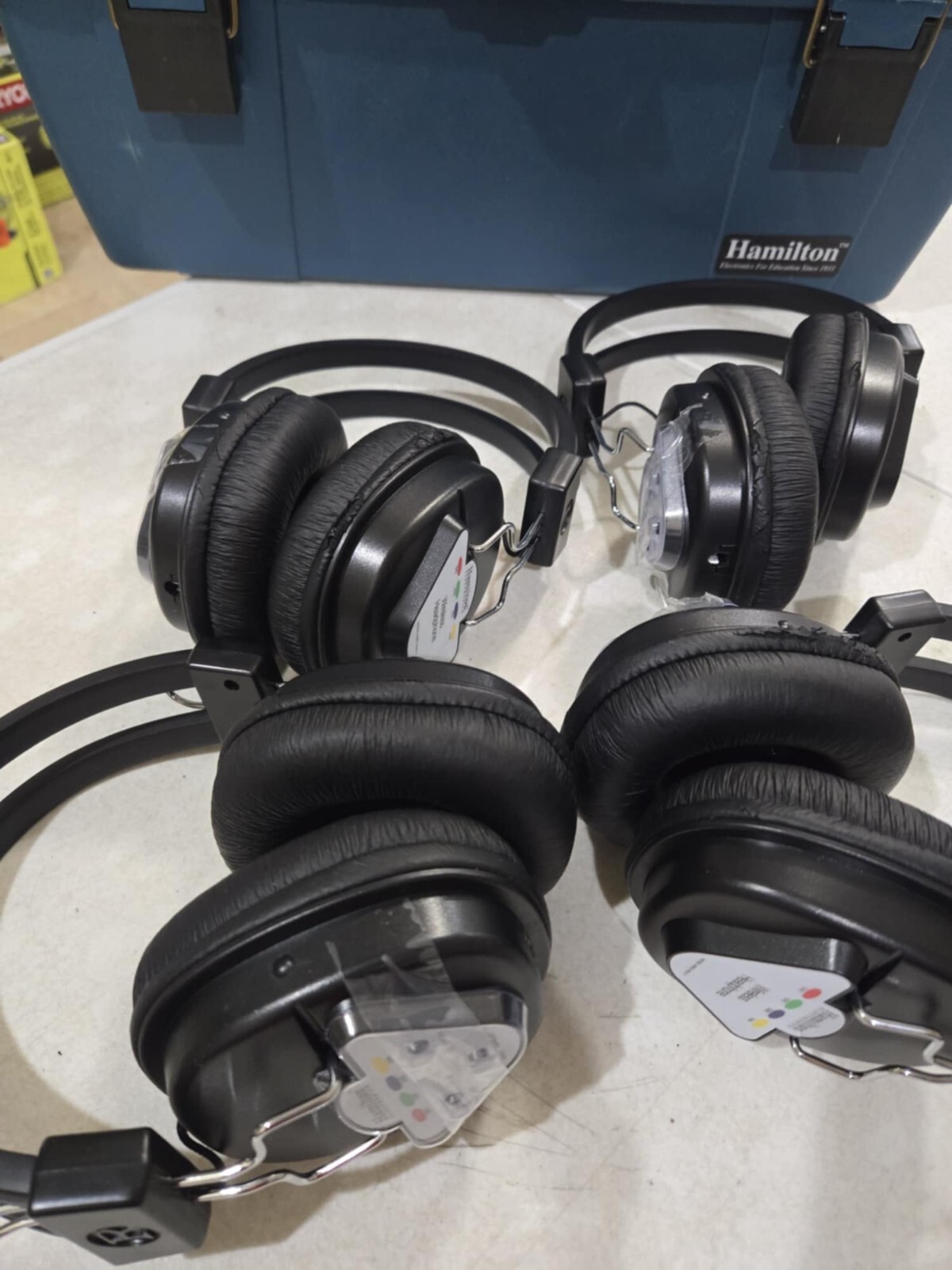 Hamilton Buhl LCP/12/901 12 Station Bluetooth Wireless Class Listening Center/4