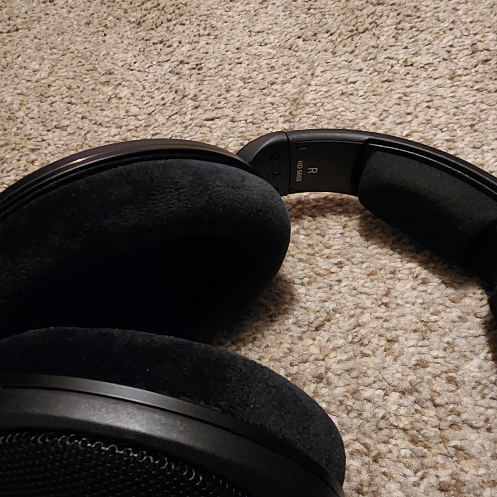 Sennheiser HD 560 S Over-The-Ear Audiophile Headphones