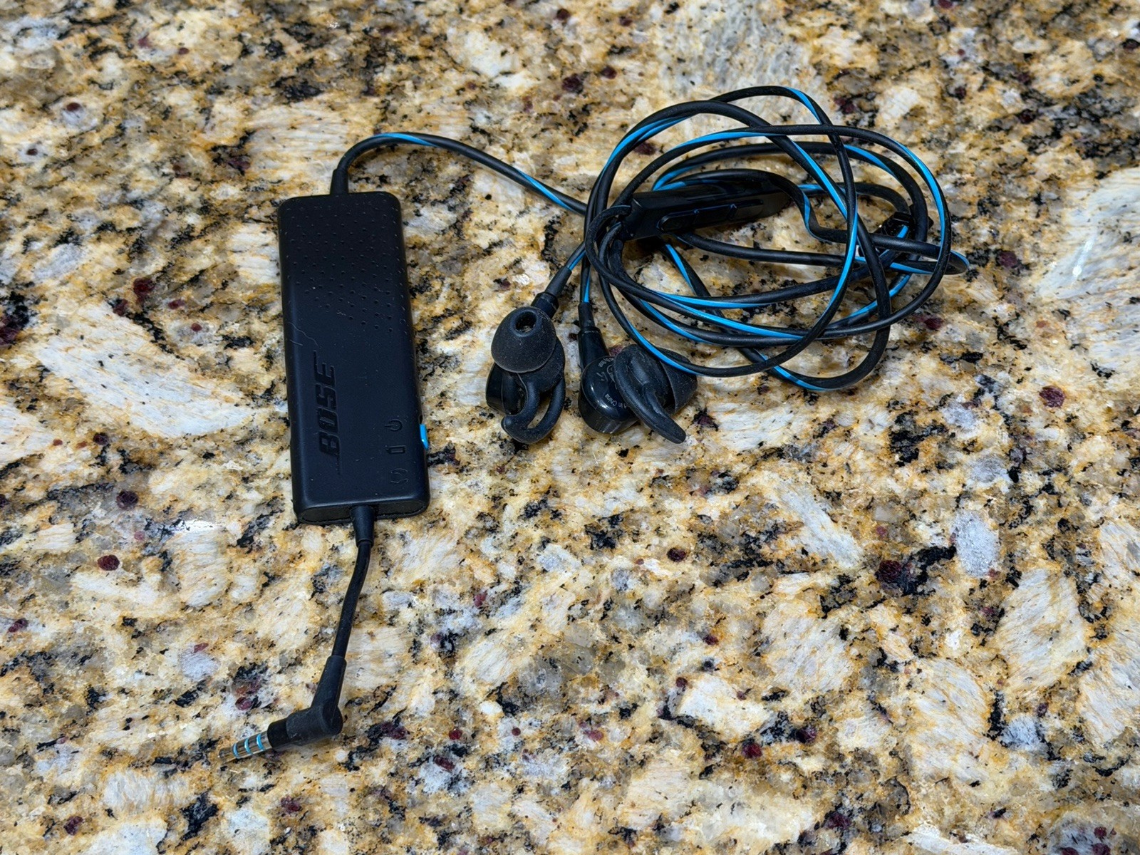 Bose QuietComfort QC 20 In-Ear Noise Cancelling Headphones – TESTED/Working