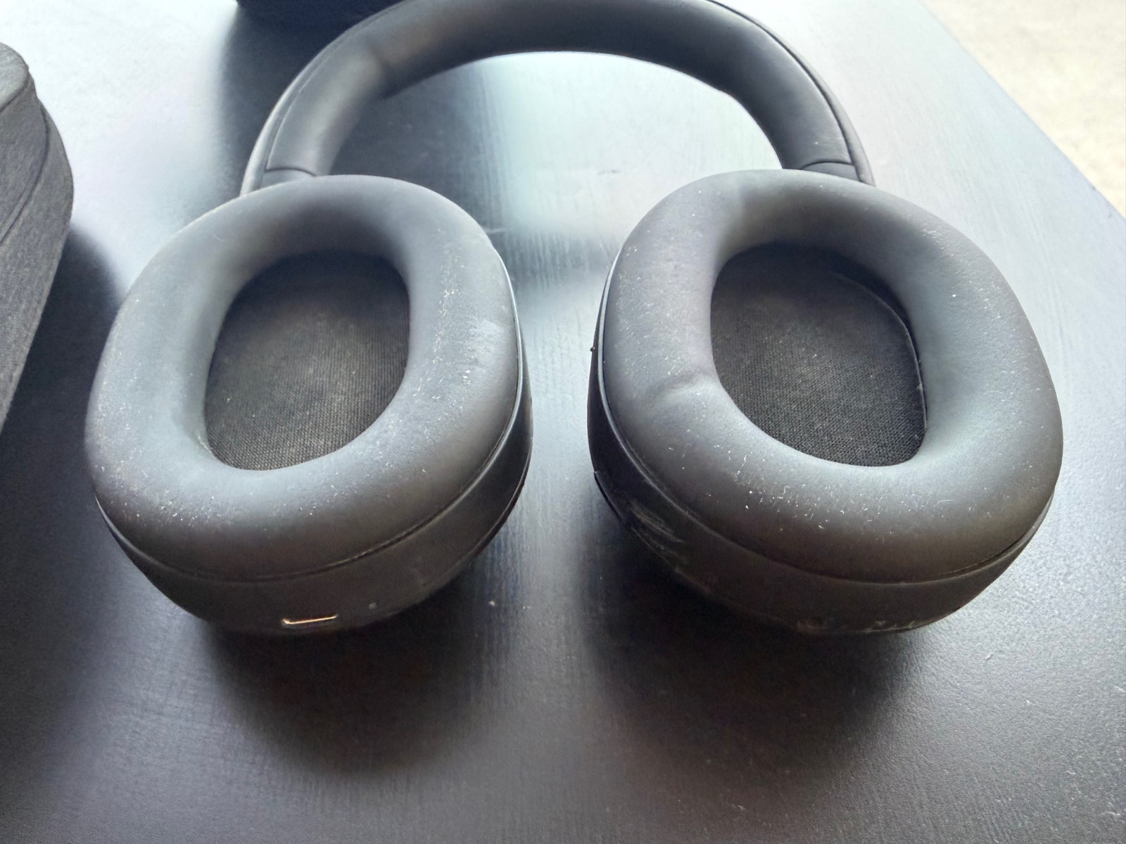 Sony WH1000XM5 Wireless NoiseCanceling OverEar Headphones READ| New pads |BLACK