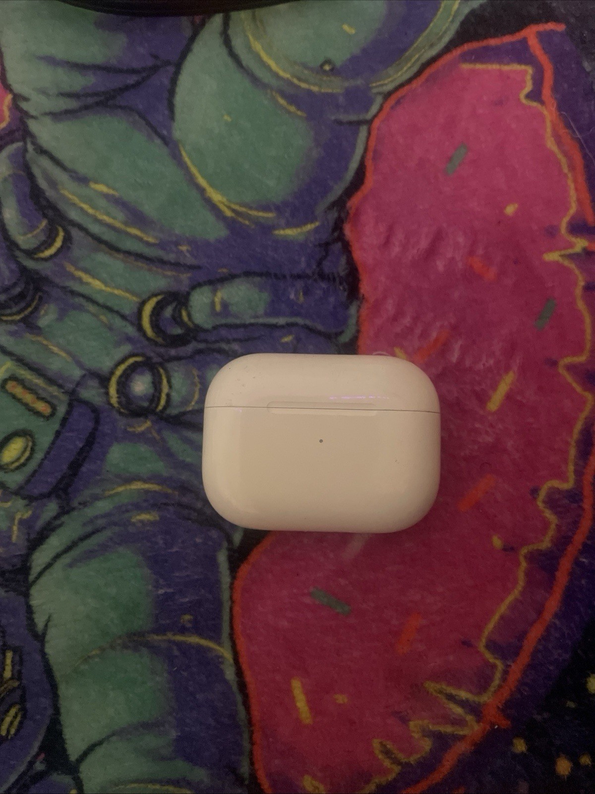 Genuine Charging Case for Apple AirPods Pro (2nd Gen) MQD83AM/A – Lightning Port