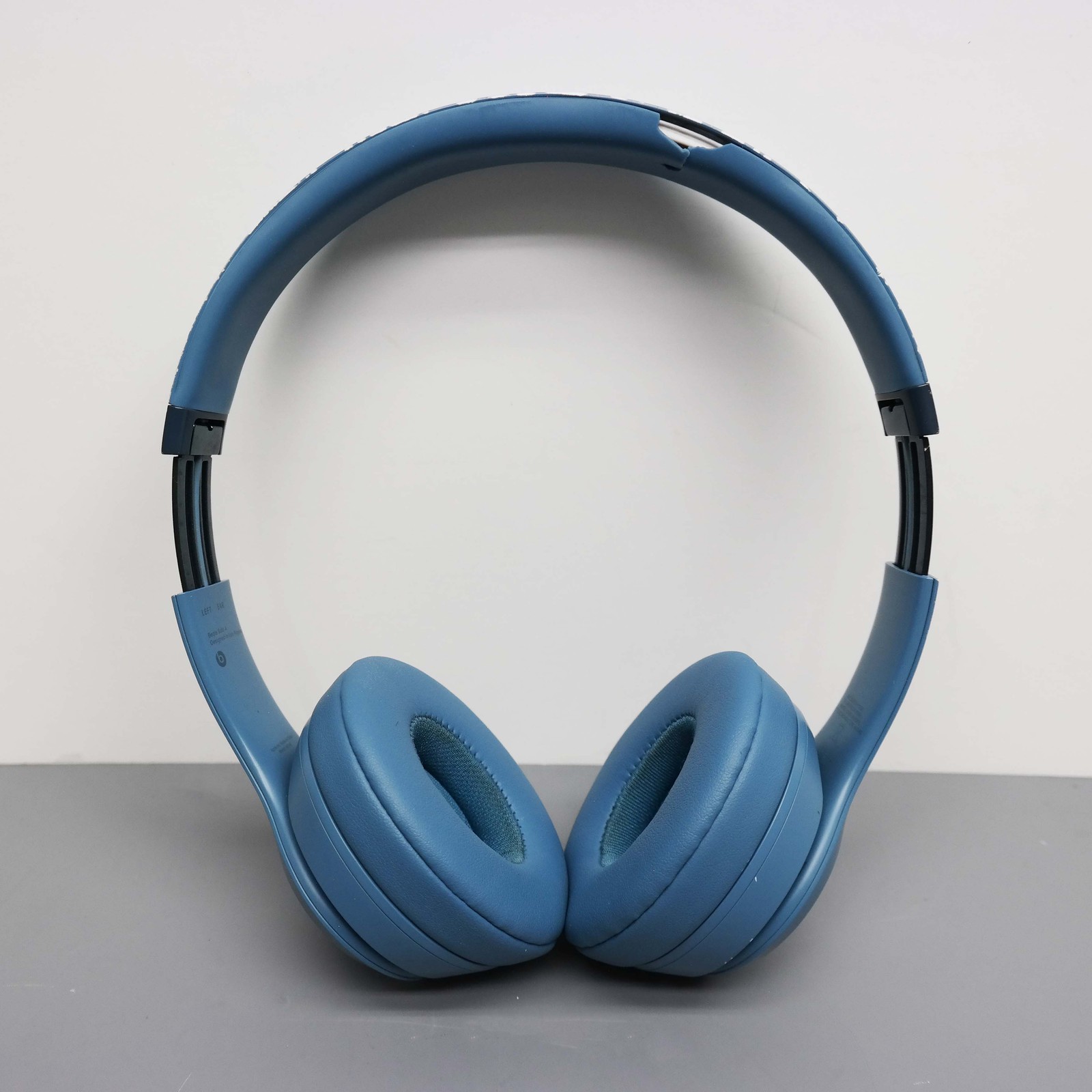Beats by Dr. Dre Solo 4 On Ear Headphones MUW43LL/A Slate Blue READ