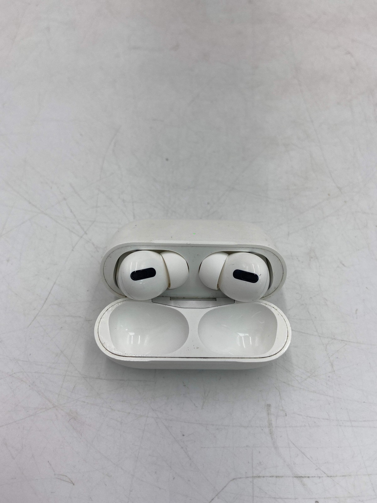 Apple AirPods Pro 2nd Gen with MagSafe Charging Case A2699 A2698 A2700 MTJV3AM/A