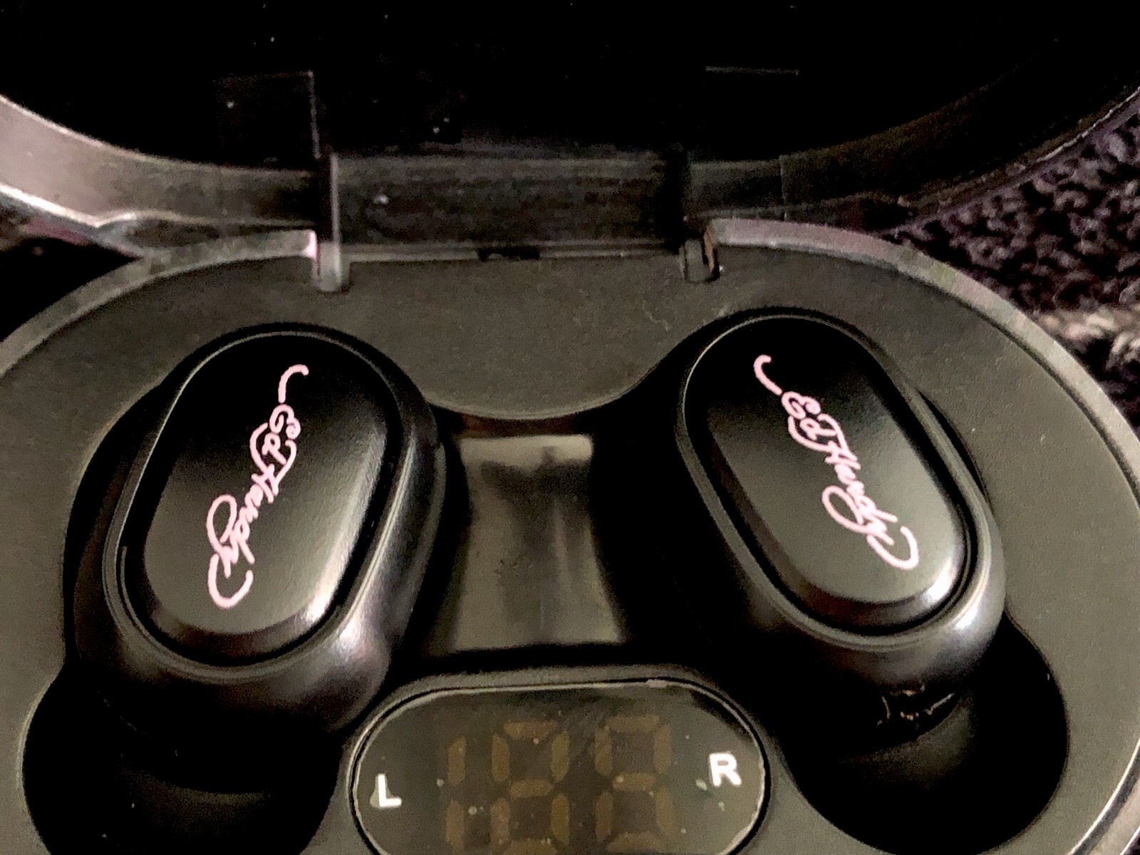 ed hardy headphones wireless