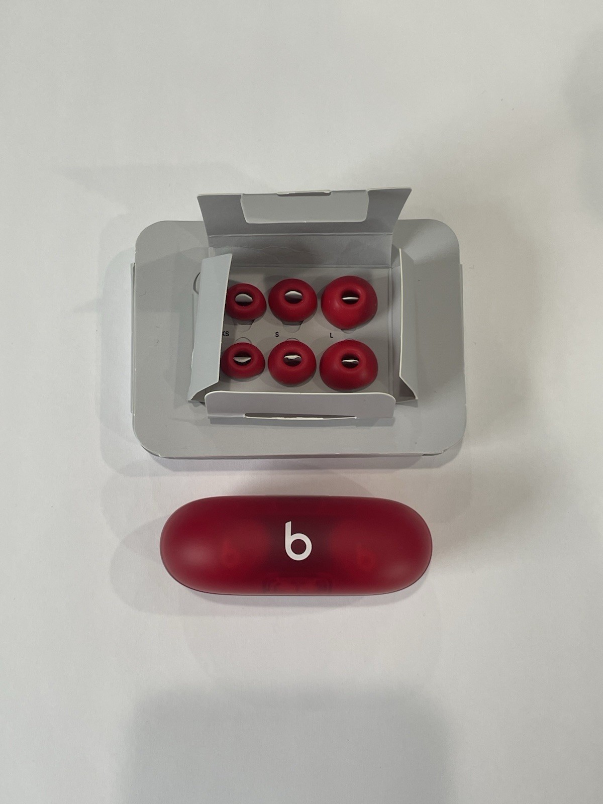 Beats by Dr. Dre Solo Buds Transparent Red In Ear Headphones – VERY GOOD