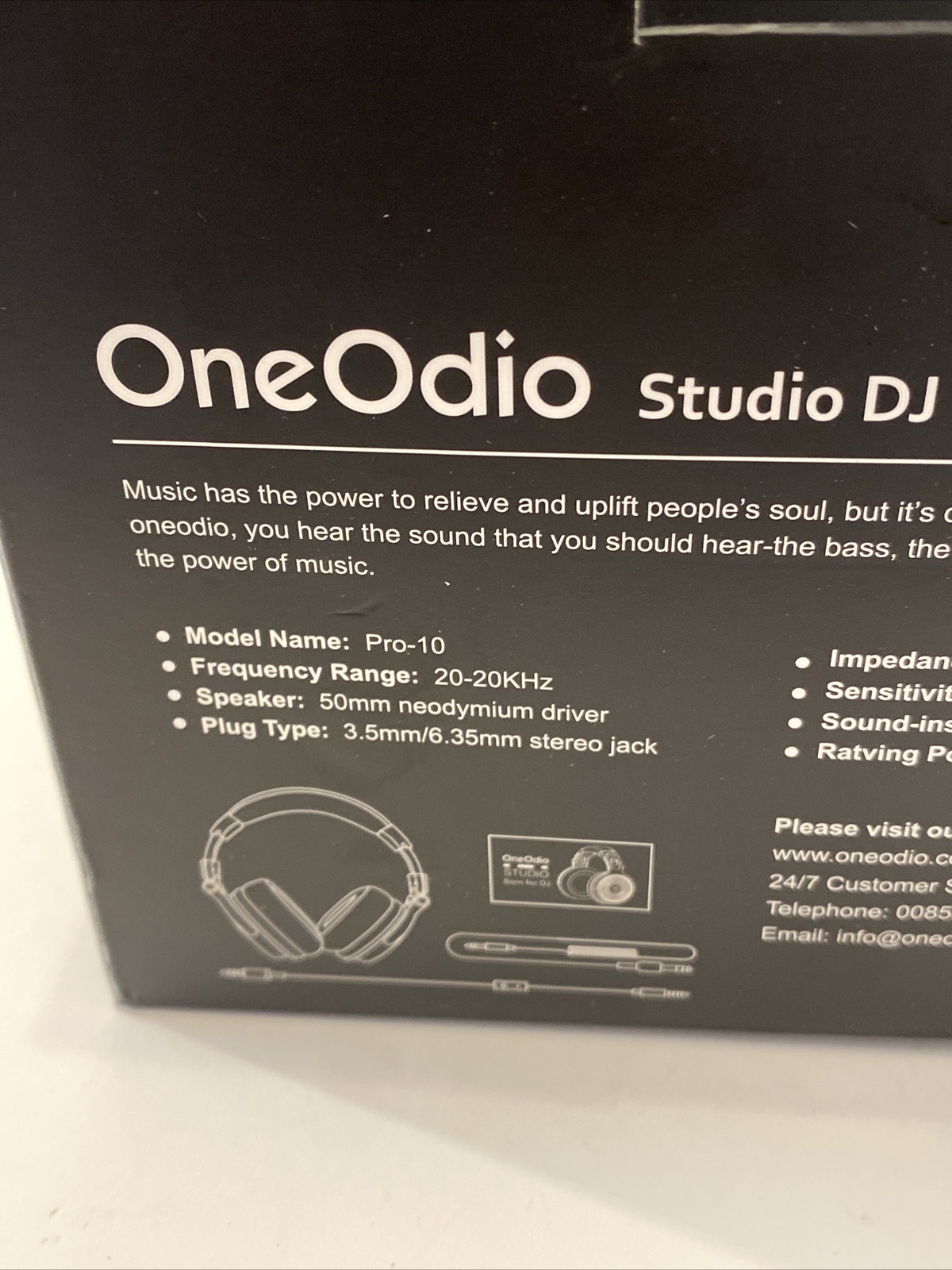 One Odio Over The Ear Wired 3.5MM Headhones Red And Black Very Good Pro 10