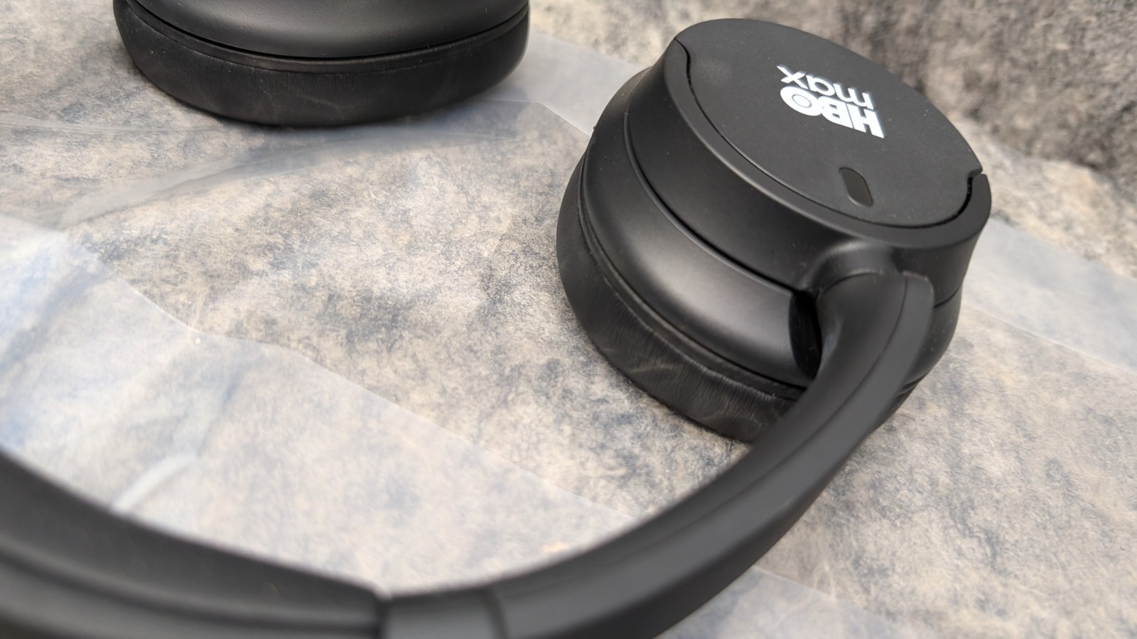 Sony WH-CH720N Noise Canceling Wireless Headphones “HBO Max” ?New?