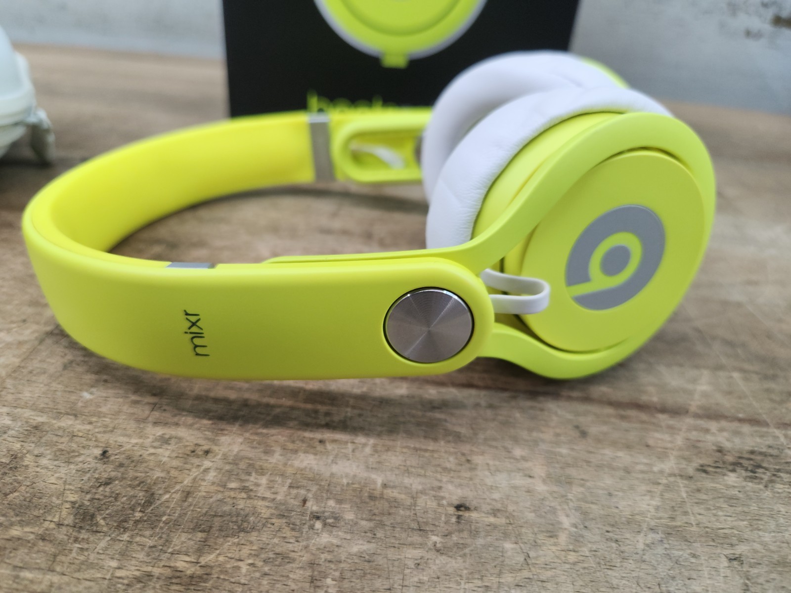 Beats Mixr Mixer Wired Headphones Neon Green Limited Edition David Guetta Rare