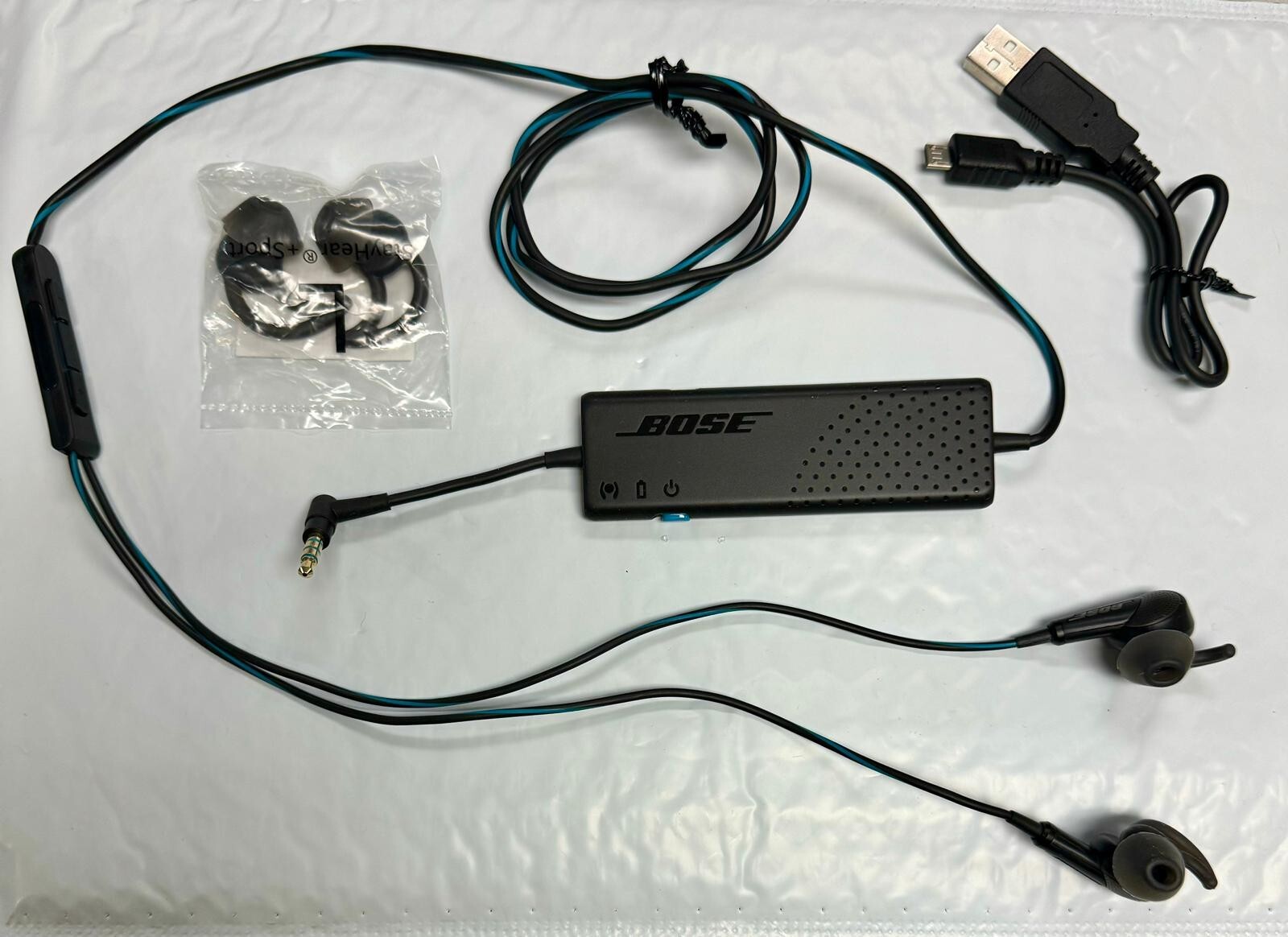 BOSE QuietComfort 20 Noise Canceling Headphones – Black – No Original Packaging