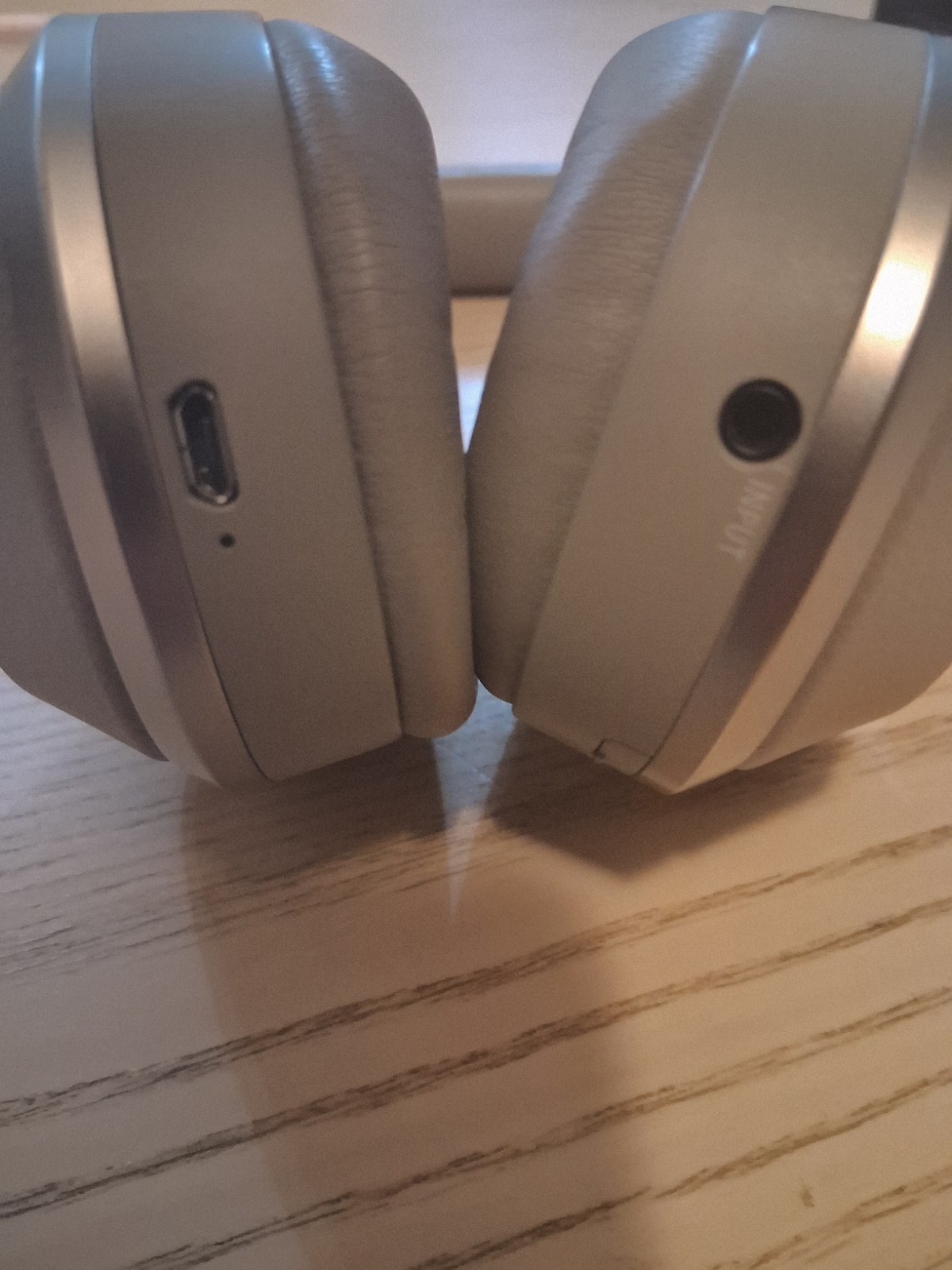 Sony WH-1000XM2 Wireless Noise Cancelling Over-Ear Bluetooth Headphones – Beige