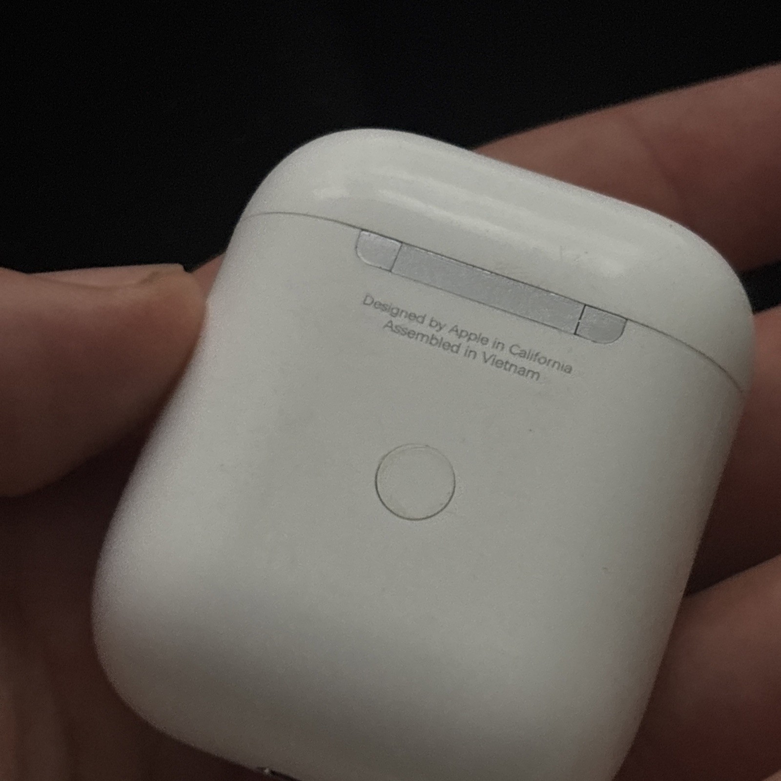 Apple AirPods 2 Generation with MagSafe WirelessCharging Case A1602 A2032 A2031