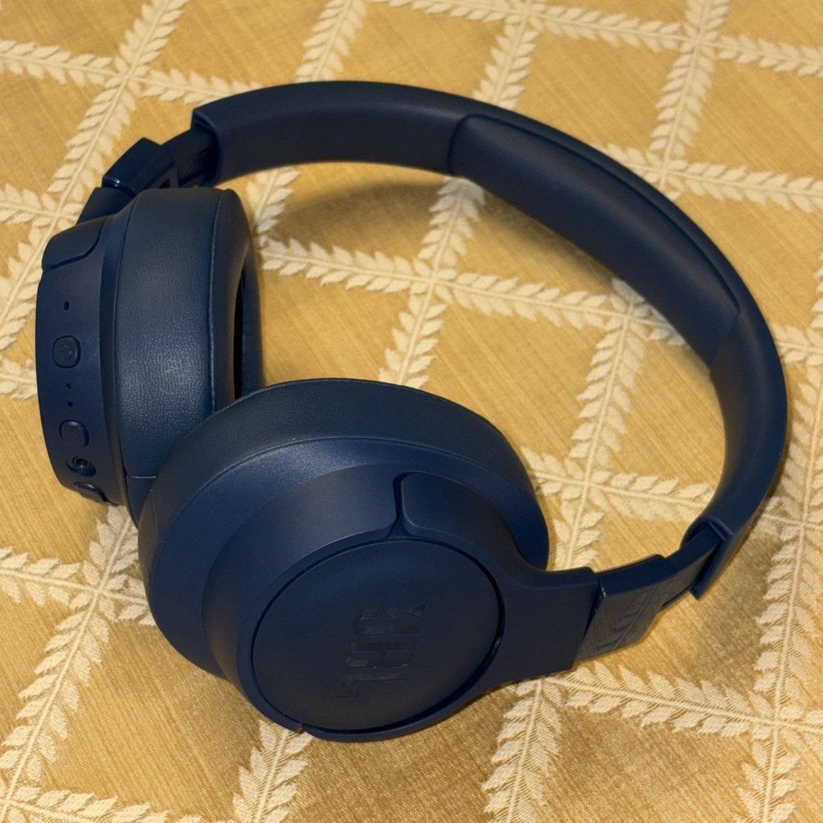 JBL Tune760NC Over-Ear Headband Headphones Bluetooth & 3.5mm Jack Blue