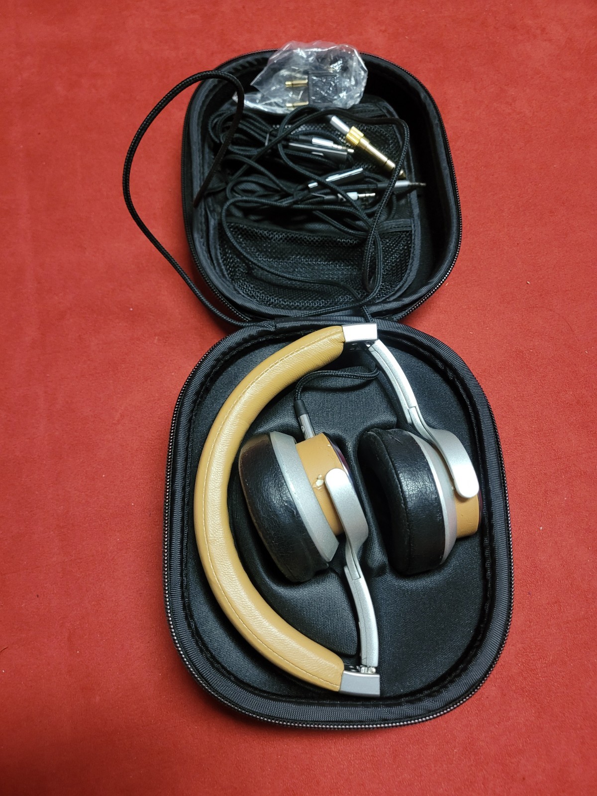 Ferrari HIFI Audio Headphones, Special Edition