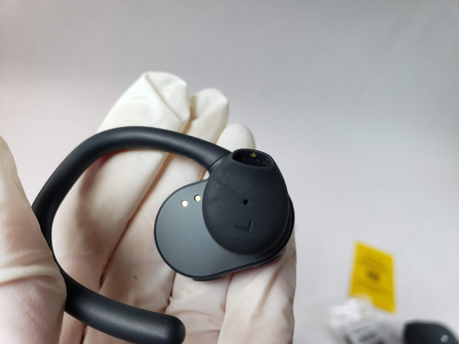 FOR PARTS – RIGHT EARBUD NOT WORKING – Skullcandy Push XT Ultra Wireless Earbuds