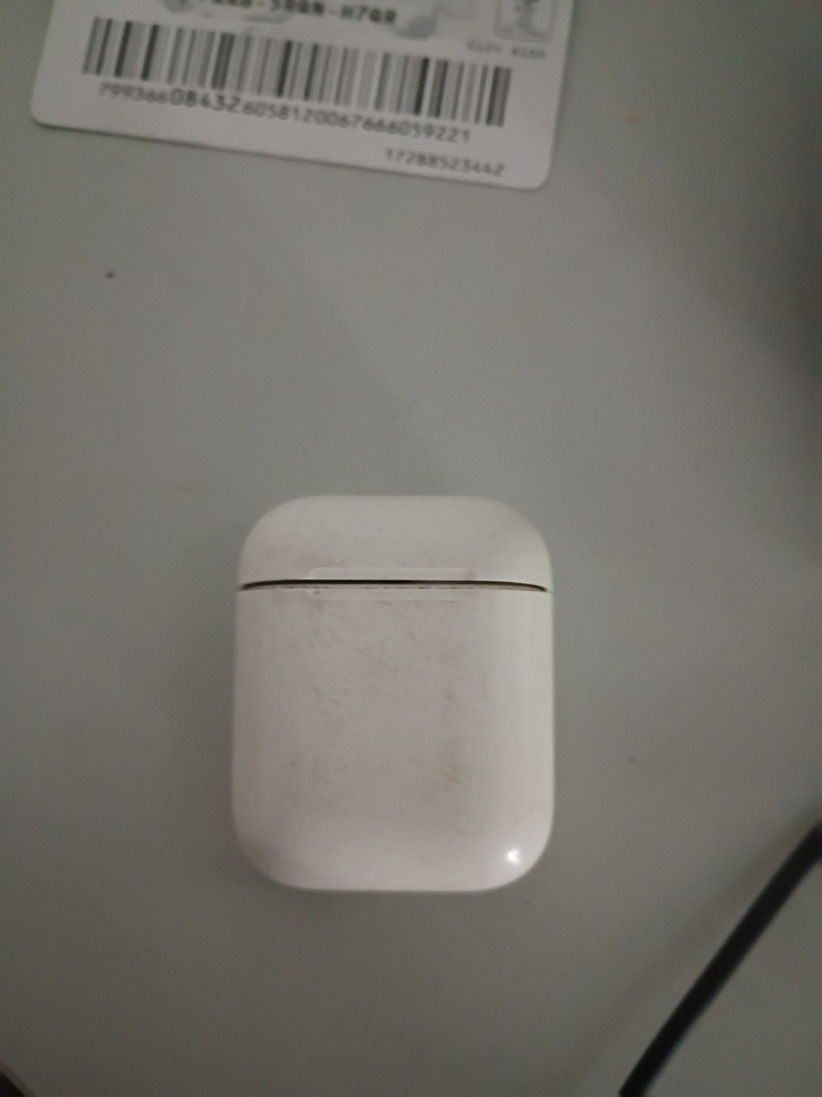 Apple AirPods 4th Gen with Charging Case A3053 A3050 A3058 MXP63LL/A