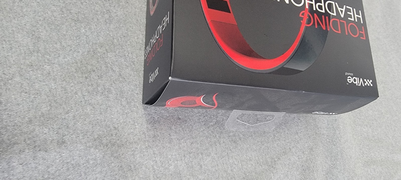 VIBE SOUND FOLDING HEADPHONES WITH 3.5MM INPUT RED AND BLACK