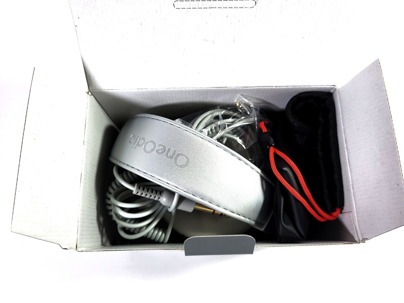 OneOdio Silver Wired Over Ear Headphones Studio Monitor & Mixing DJ Stereo
