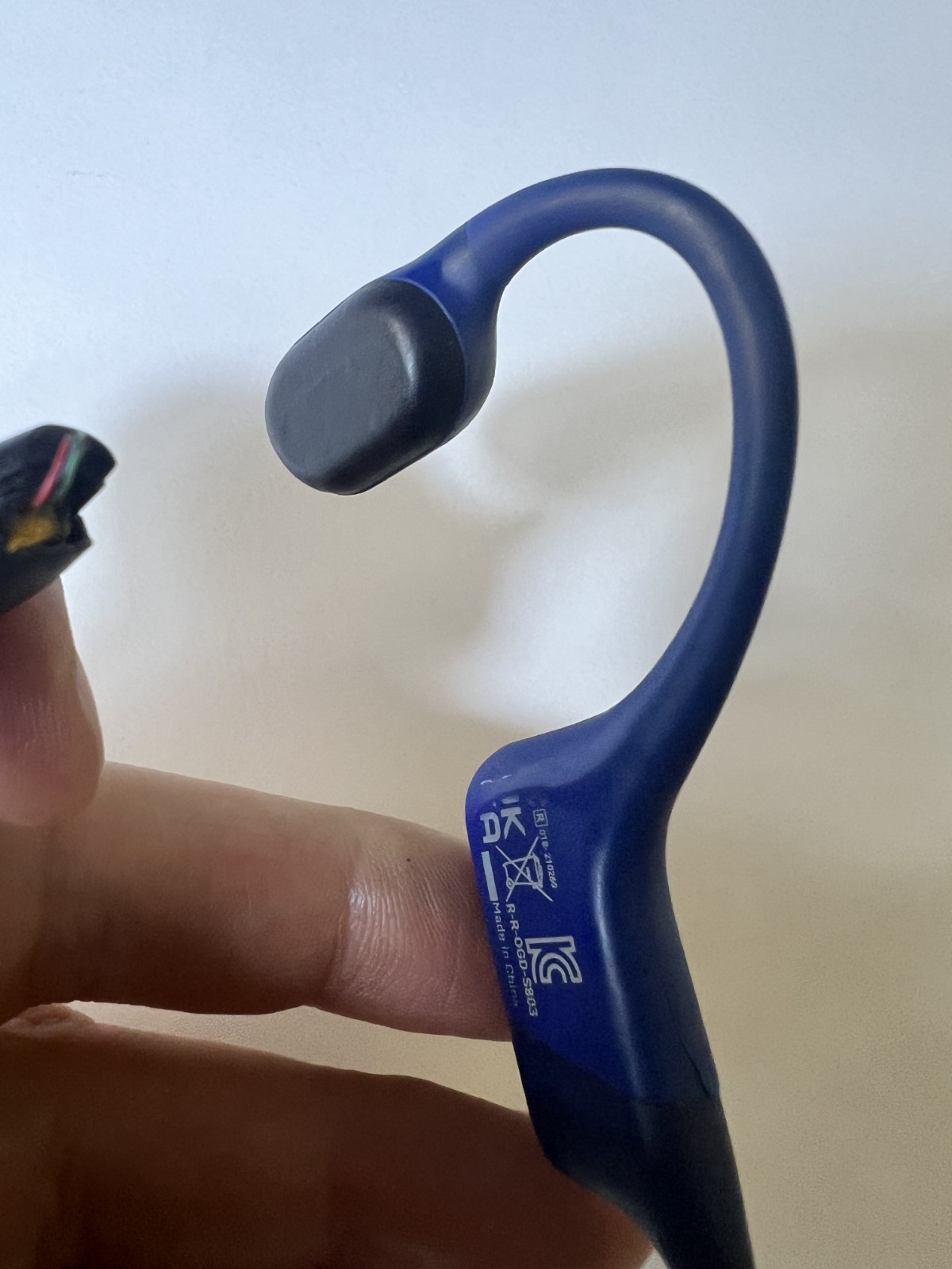 Shokz OpenRun S803 Bone Conduction Open Ear Sport Headphones – Steel Blue – READ