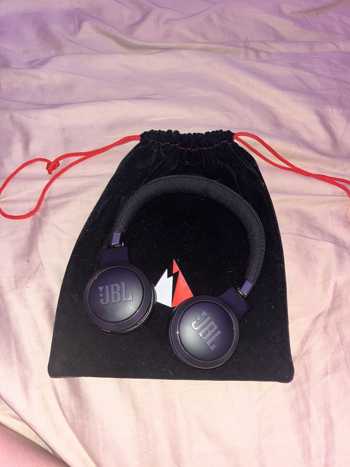 JBL Live 460NC On Ear Noise cancellation Headphones & Waterproof Caring Pouch