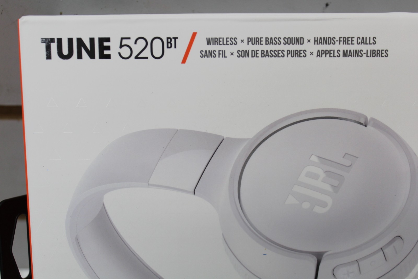 JBL Tune 520BT Wireless Headphones – White – Bluetooth v5.3 – NEW FREE SHIPPING