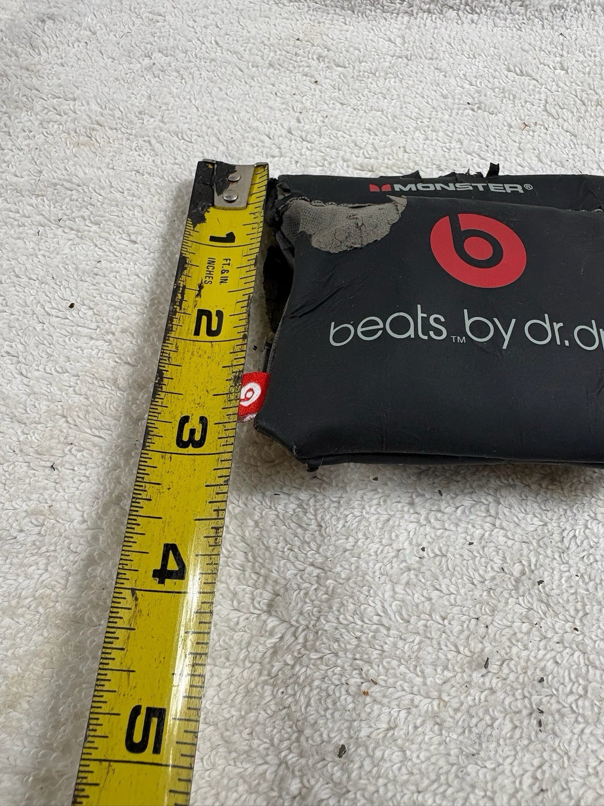 Monster Beats by Dr. Dre iBeats Wired Earbuds Red HTC Edition w/ Case & Tips