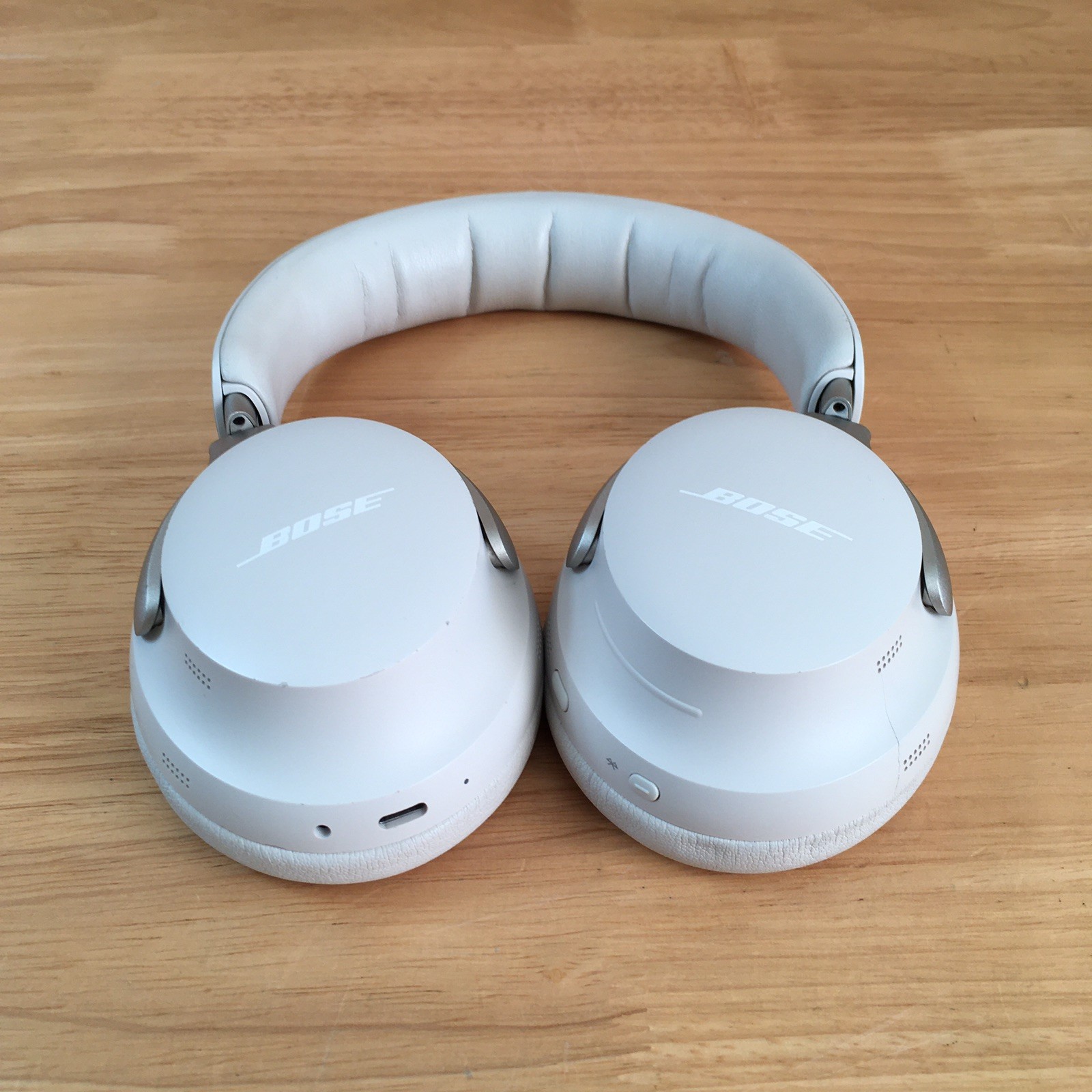 Bose QuietComfort Ultra Wireless Noise Cancelling Headphones – White Smoke