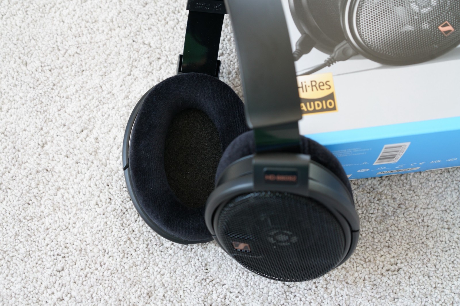 Sennheiser HD 660S2 Audiophile Open-Back Headphones Hi-Res