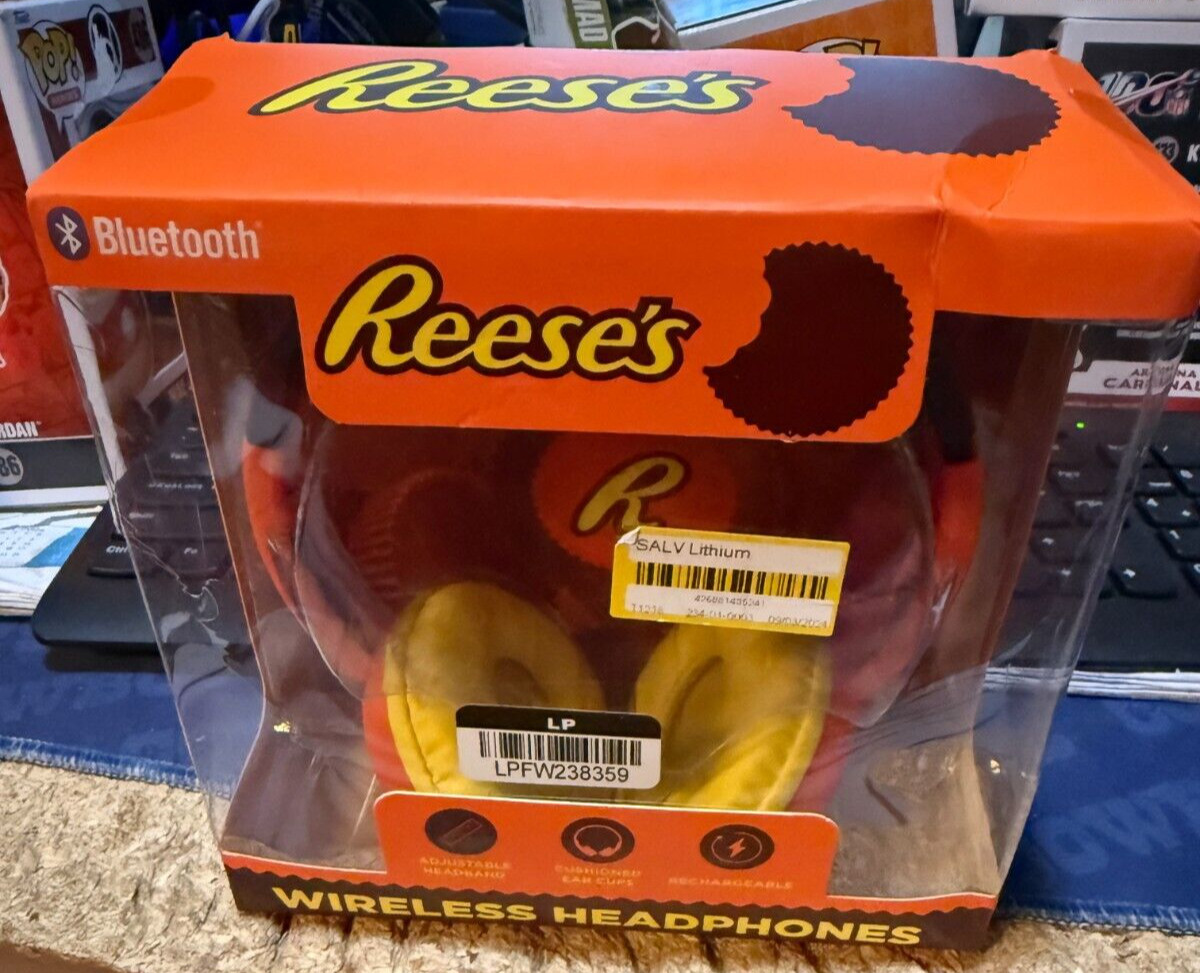 REESE’S—WIRELESS HEADPHONES