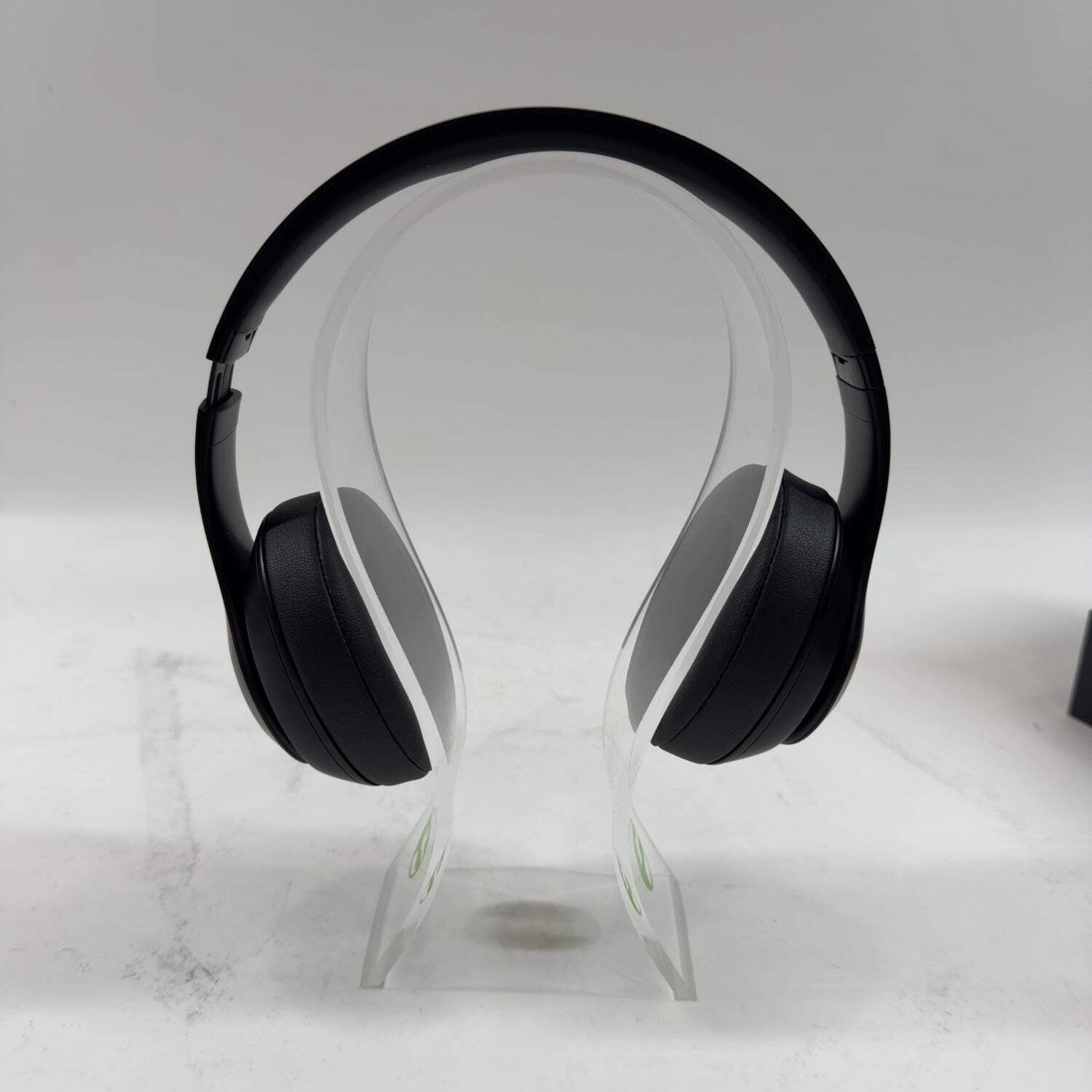 Beats Studio3 Wireless On-Ear Bluetooth Headphones Black MX3X2LL/A