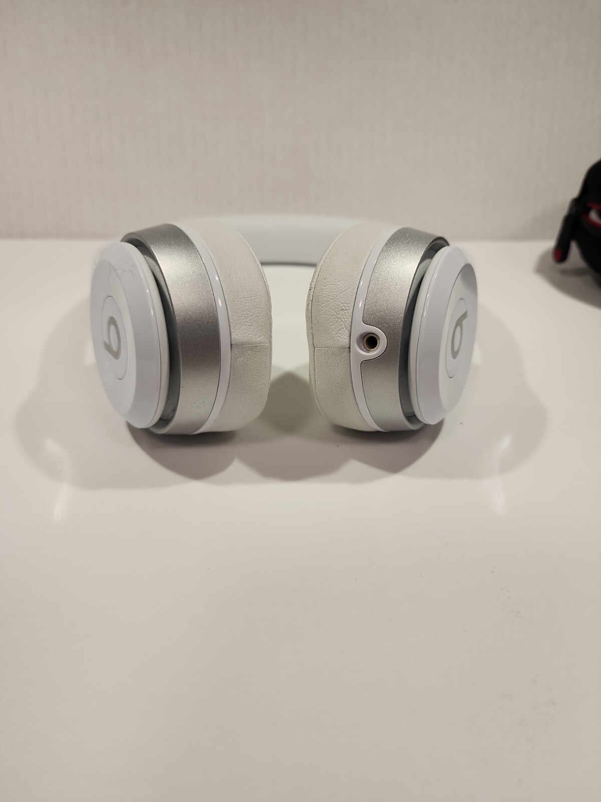 Beats by Dr. Dre Solo 2 Wired Headphones Edition White Blanco On-Ear Sealed