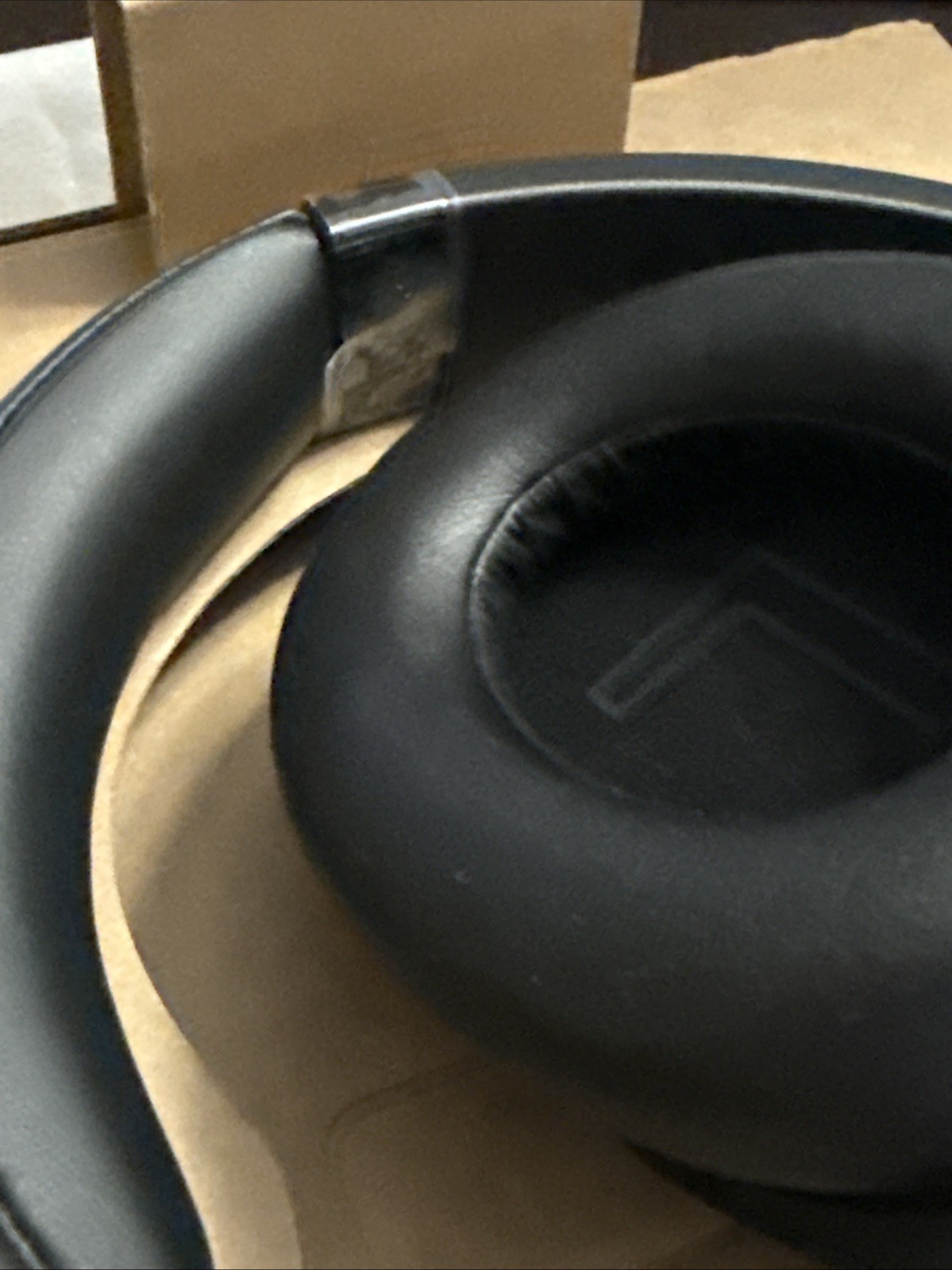 Soundcore by Anker Q20i Hybrid Active Noise Cancelling Headphones, Big Bass