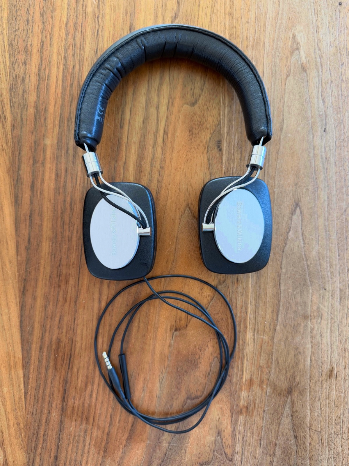 Bowers & Wilkins P5 Mobile Hi-Fi On-Ear Headphones
