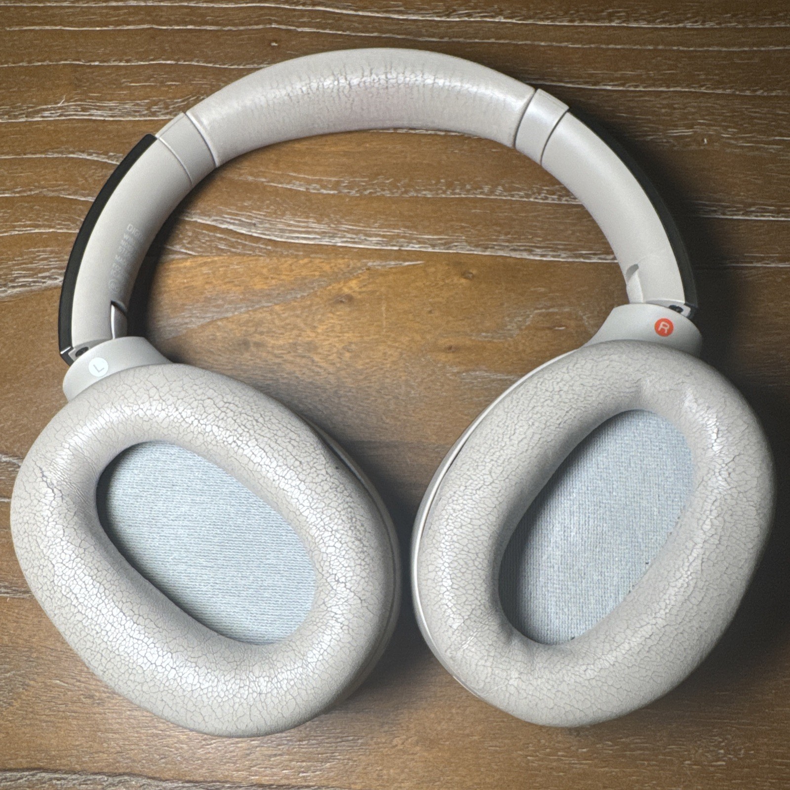 Sony MDR-1000X Wireless Headphones – Beige Working