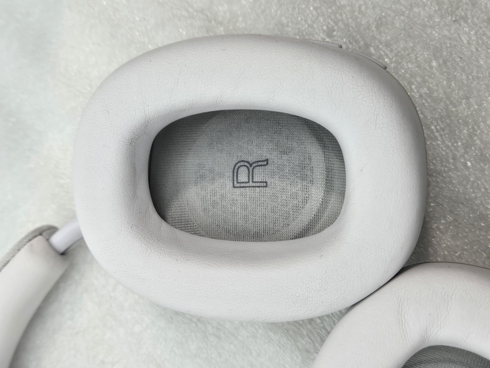 Bowers & Wilkins Px7 S2e Wireless Headphones Cloud Gray FAST FREE SHIPPING b