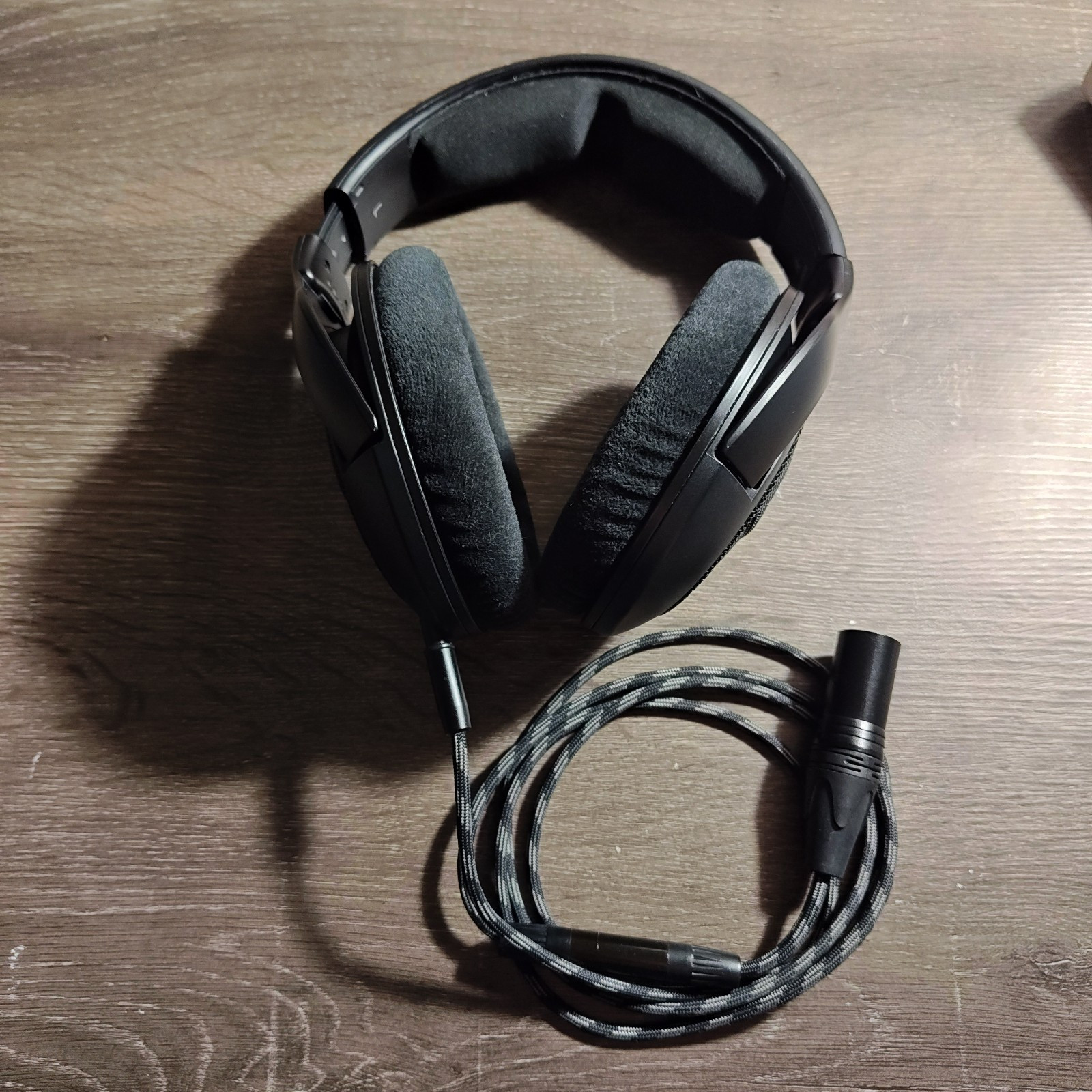 Sennheiser HD 560 S Over-The-Ear Audiophile Headphones w/ Hart Balanced Cable