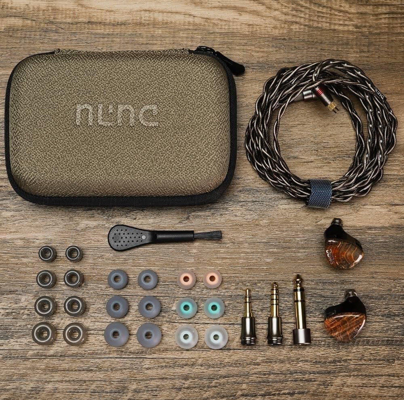 DUNU DaVinci Wired IEM 2DD+4BA Wood Faceplate Hi-Res Earphones