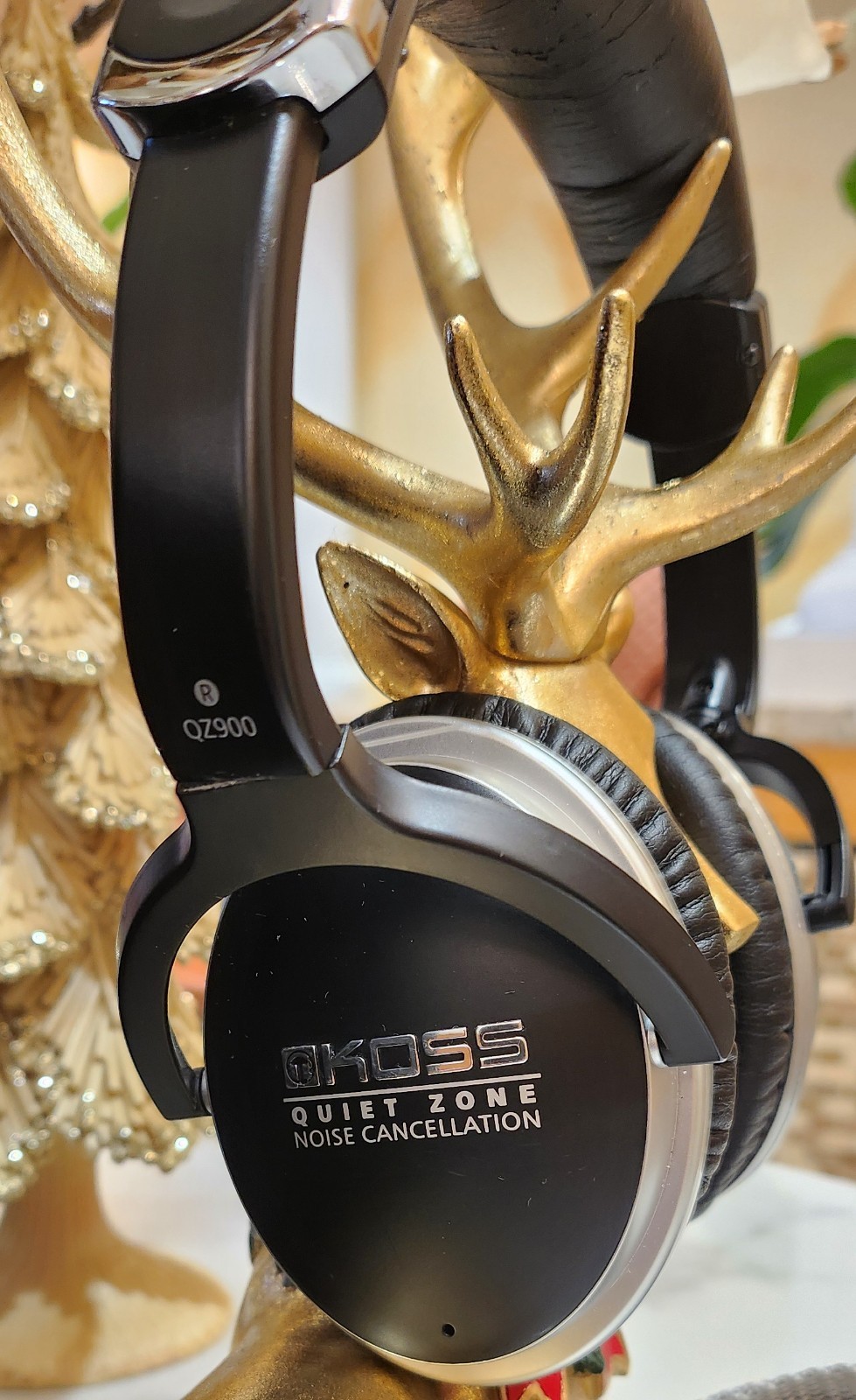 Koss QZ900 Noise Cancelling Over-Ear Headphones , with Cable Case Tested Working