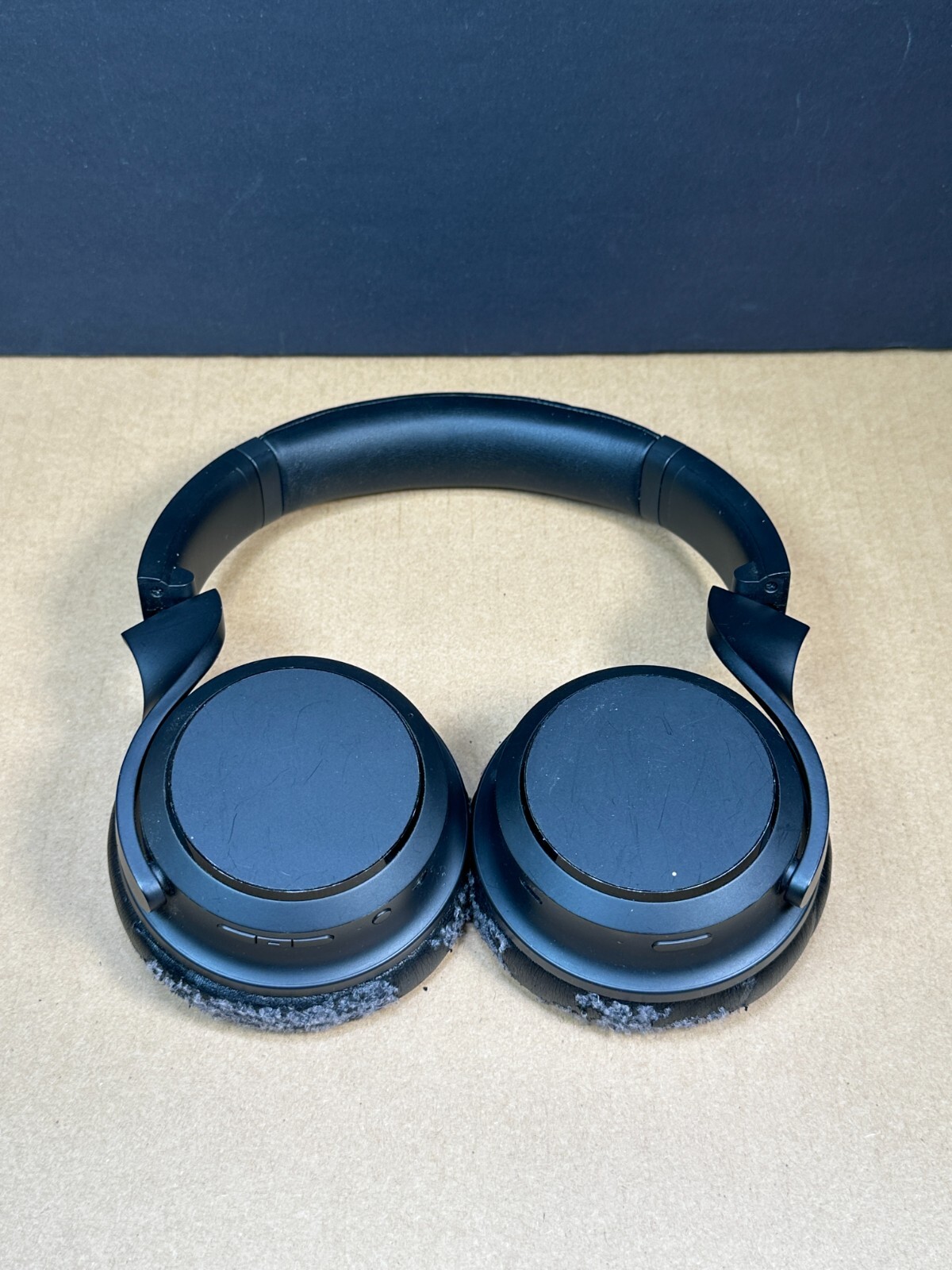 WYZE Noise Cancelling Wireless Over the Ear Bluetooth Headphones