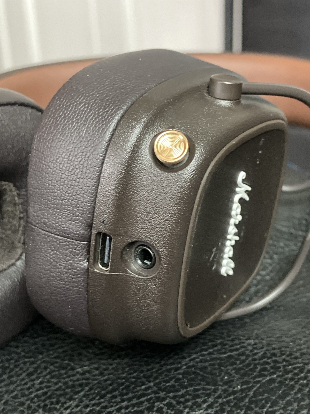 Marshall Major IV Wireless Bluetooth On-Ear Headphones – Brown
