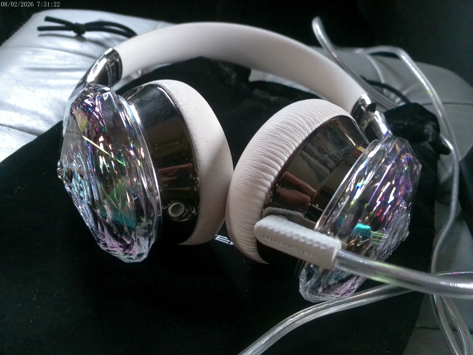 Monster Diamond Tears Edge Headphones White Multicolor 3.5mm Over-Ear