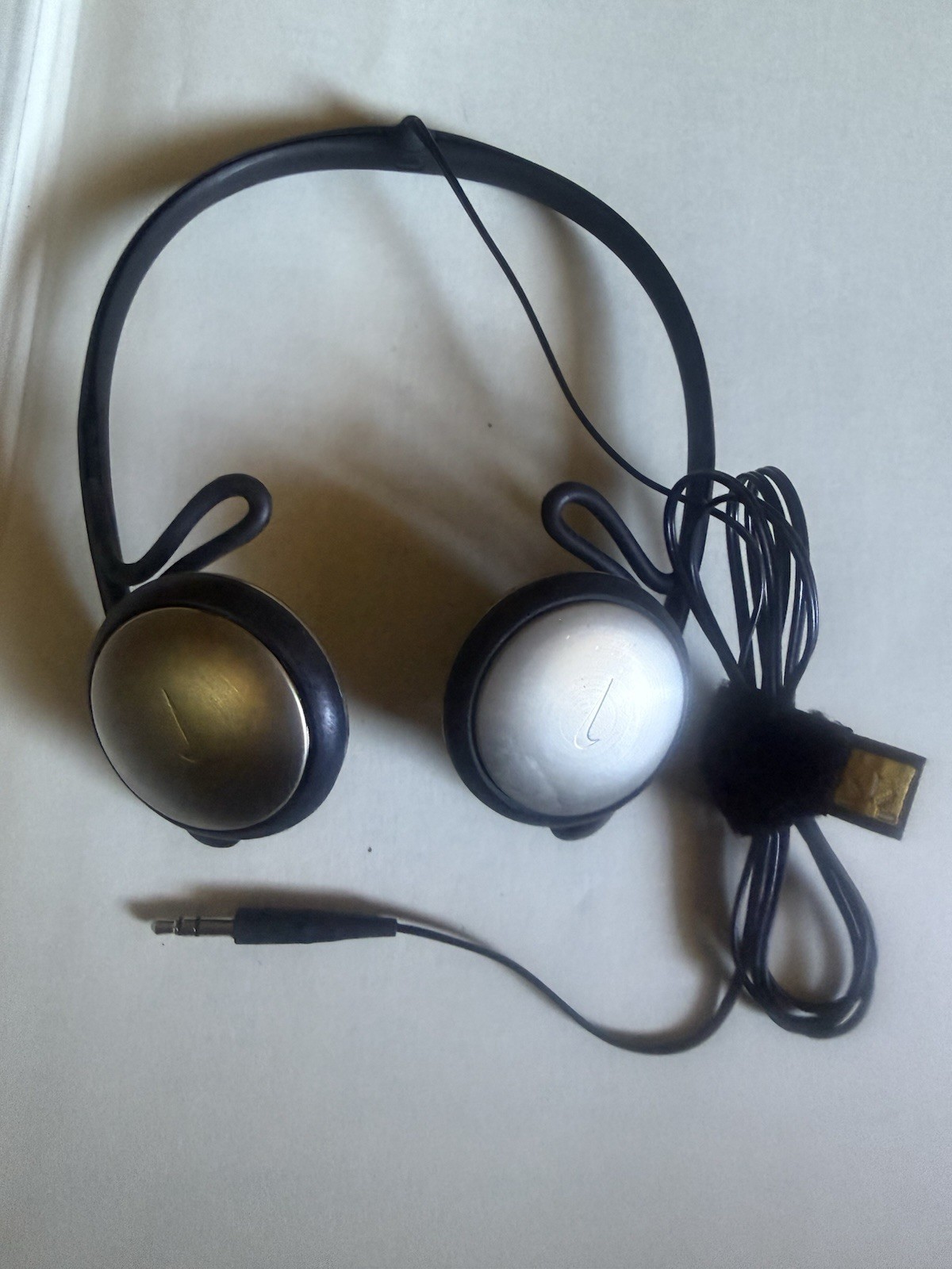 Nike Duro 2007 Sport Headphones Unisex Feather Light Sweat Resistant – tested