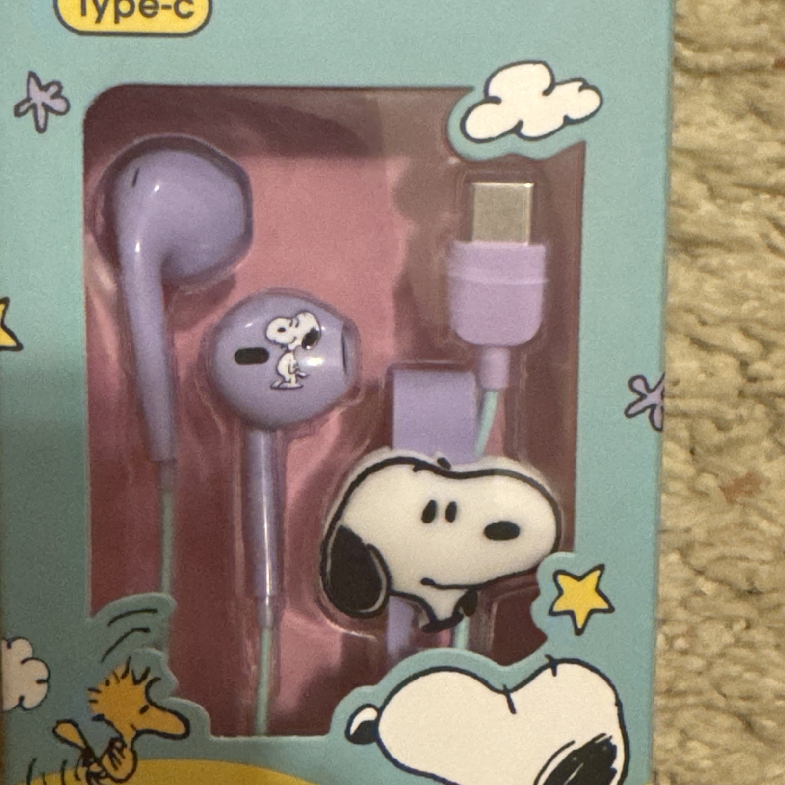 Miniso peanuts snoopy type -C half in -ear headphones