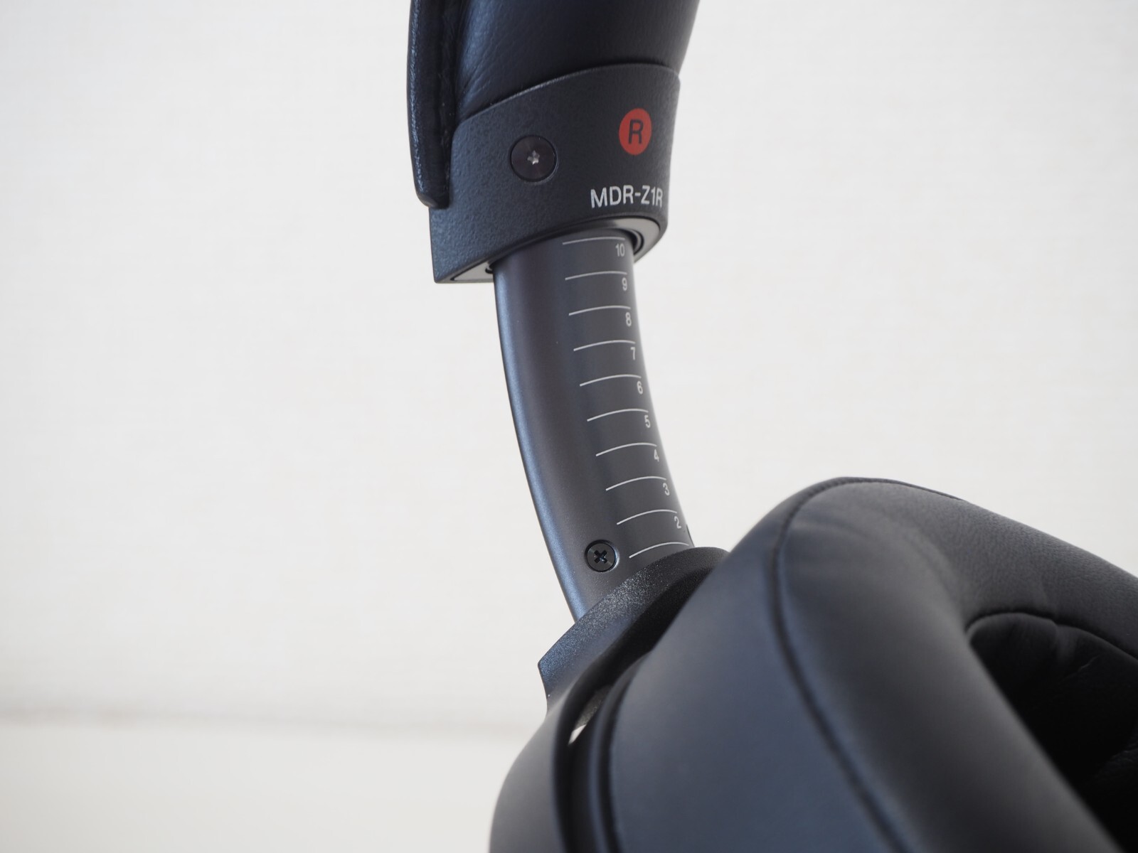 [Excellent] SONY MDR-Z1R Over-ear Stereo Headphones Japan With Cable Tested