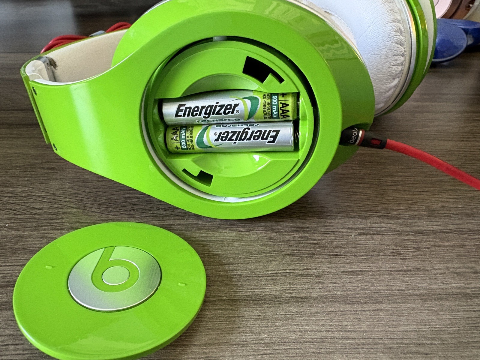 Beats Studio 1st Gen Wired, ANC • c.2010 • Green/White • Collector-Grade OEM Set