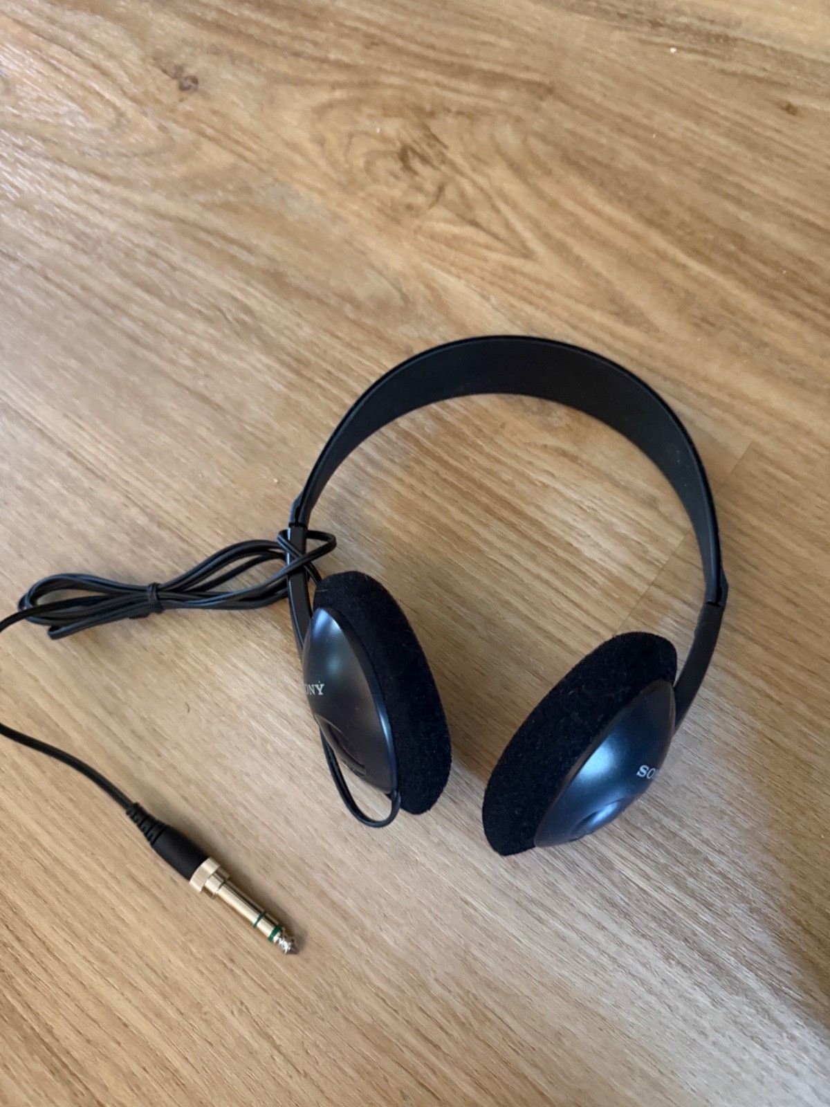 Vintage Sony MDR-201 On Ear Stereo Light Wired Headphones Foam Pads 1/4″ Adapter