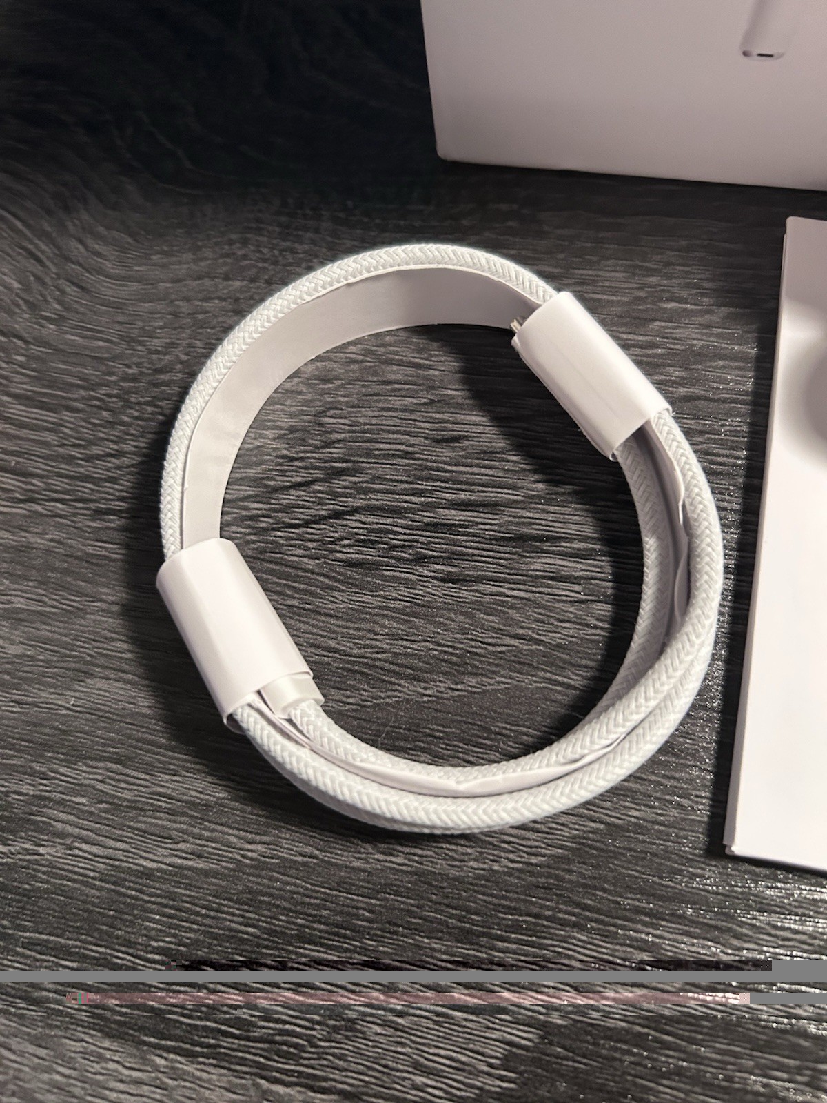 Apple AirPods Pro 2nd Gen MagSafe USB-C In-Ear Earbuds ANC White