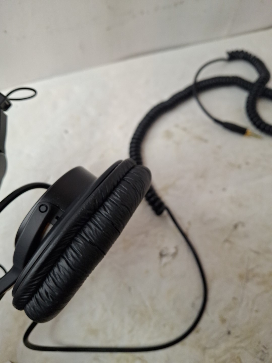 Sony MDR-7506 Sound Monitor Headphones (Black) Bag And Jack Excellent Condition