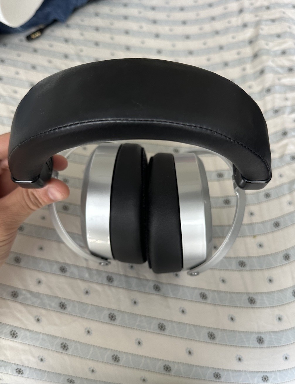 HIFIMAN HE400SE Planar Magnetic Headphones (Stealth Magnets Version)