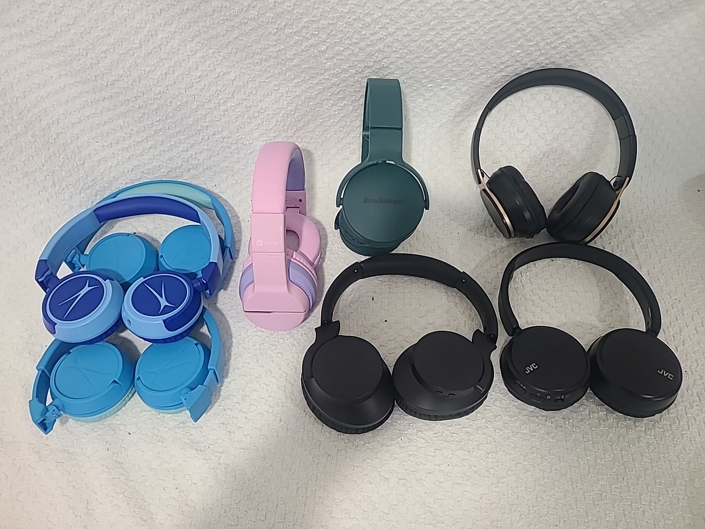 Assorted Bundle Lot Set Of 8 Used Headphones Consumer Returns Tested Working 304