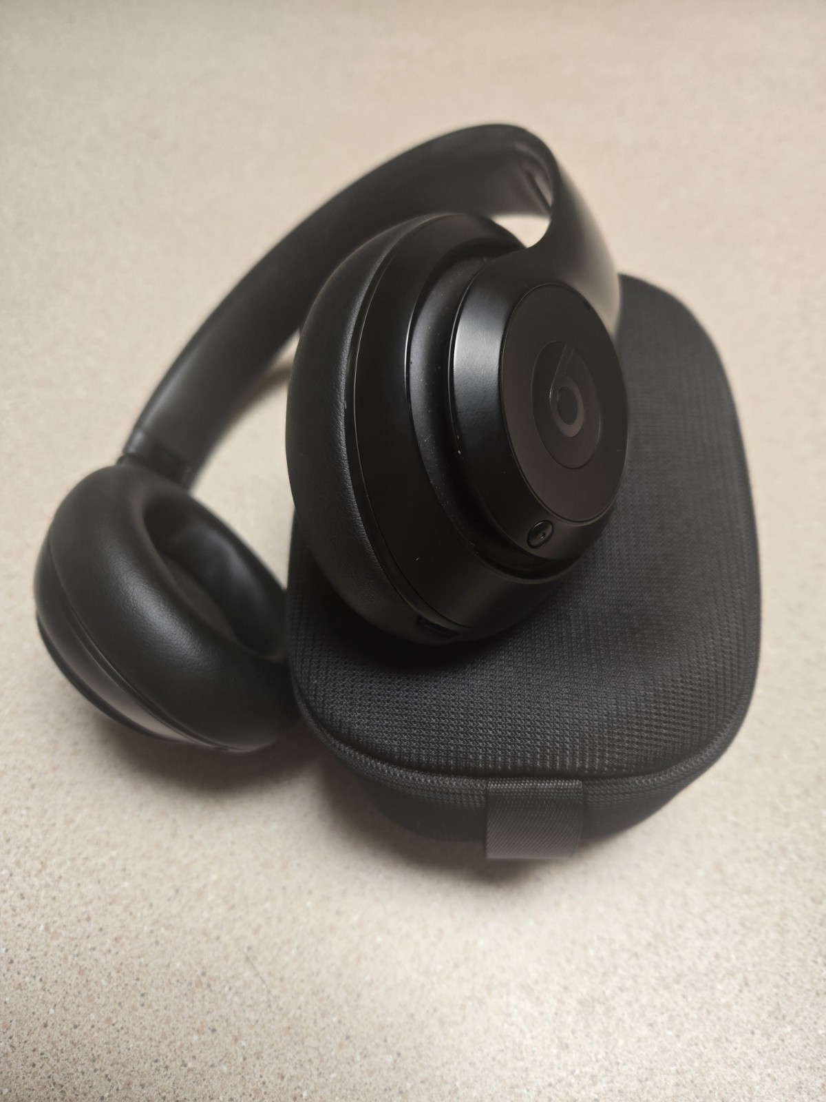 Beats by Dre Studio 3 Wireless headphones in matte black